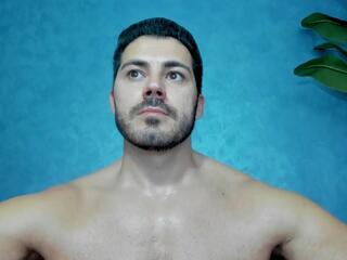 Cutler Q webcam model stream image