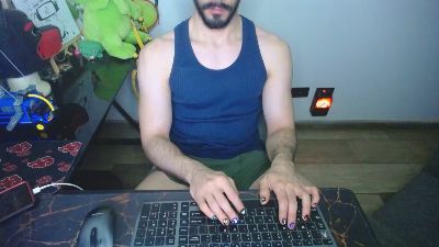 Lealboy webcam cam4 model stream image