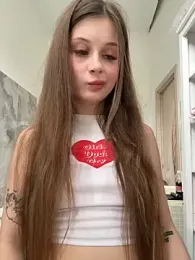 mmelicious webcam stripchat model stream image