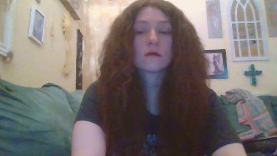 QueenCrimson webcam model stream image
