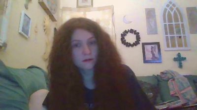 QueenCrimson webcam cam4 model stream image