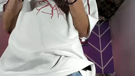 Maxxi_hot23 webcam model stream image