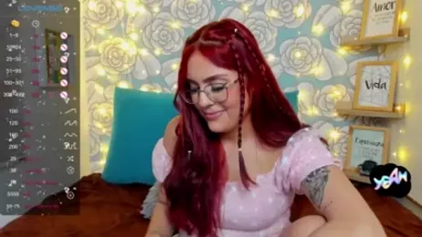 HazzelGray webcam model stream image