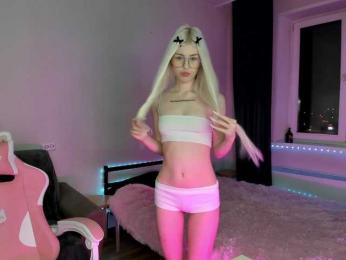 redqwe0u0 webcam model stream image