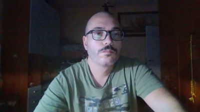 Varen86 webcam model stream image