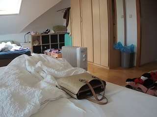 voyeurcam-julmodels-bed-1 webcam camsoda model stream image