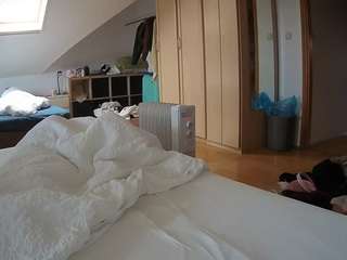 voyeurcam-julmodels-bed-1 webcam model stream image