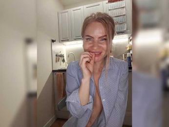 SandraSlava webcam bongacams model stream image