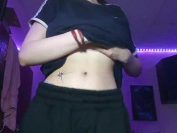 ArvillaHubright webcam model stream image