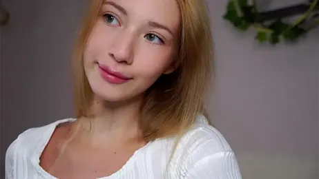 SunnivaCovil webcam model stream image