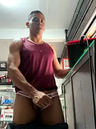 Paul22cm- webcam model stream image