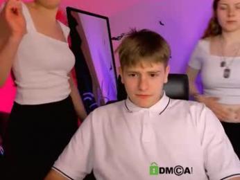 leslie_bird webcam model stream image