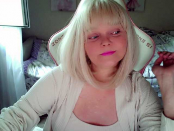 ChristieRoses webcam model stream image