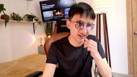 Sr_evann webcam model stream image