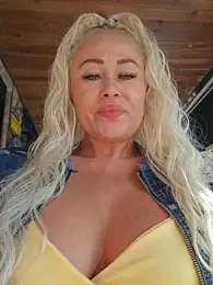 MILFBARBY webcam model stream image