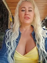 MILFBARBY webcam model stream image