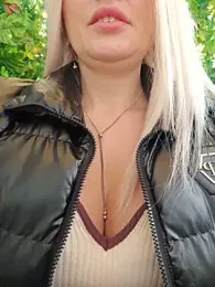 MILFBARBY webcam model stream image