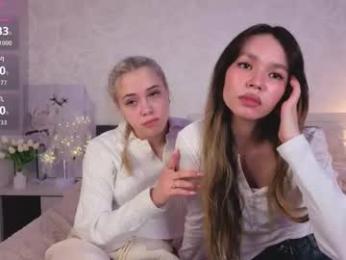 smile_with_nicole webcam model stream image