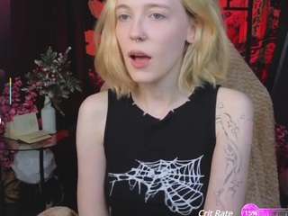 crispytati webcam model stream image