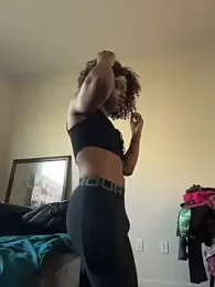 frenchiego webcam model stream image