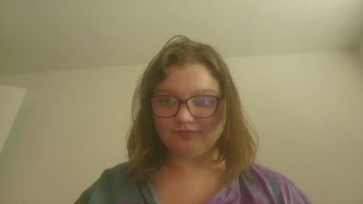Hellshottest420 webcam model stream image