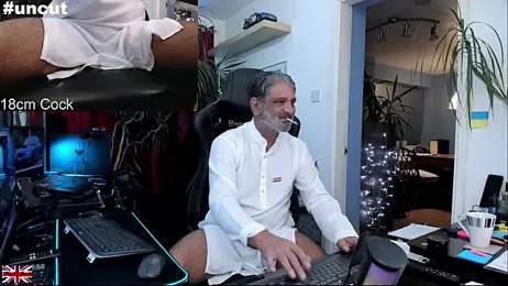 OnlineBossUK webcam model stream image