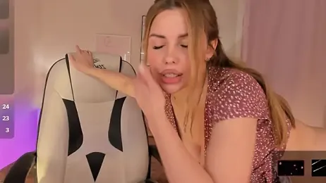 Roxana_Wet_ webcam model stream image