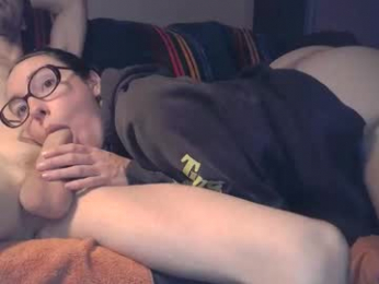 milknhunnny webcam model stream image