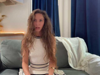 2CP webcam model stream image