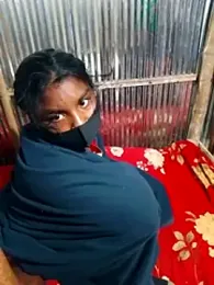 Husband25_wife18 webcam stripchat model stream image