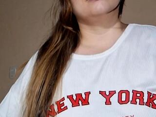 Juliietha Servas webcam model stream image