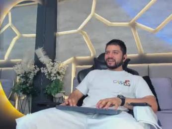 tomsloan_ webcam model stream image