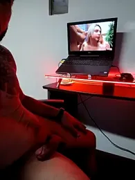 Pauzudopika webcam model stream image