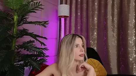 Elliblue webcam model stream image