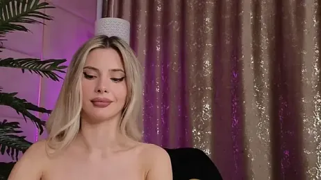 Elliblue webcam model stream image