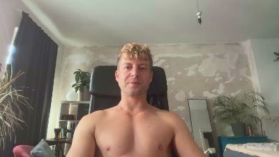 Heikhoe69 webcam model stream image