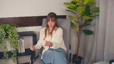 TarraBuckmaster webcam model stream image