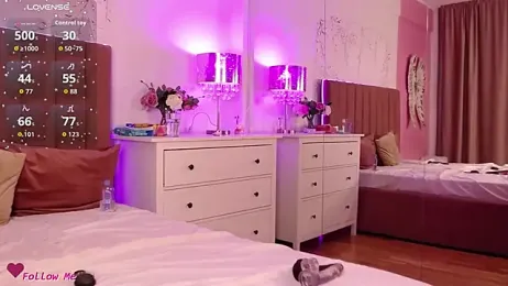 PinkySparks webcam model stream image