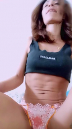 1YummyxDanda webcam model stream image