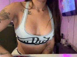 laladoll webcam model stream image