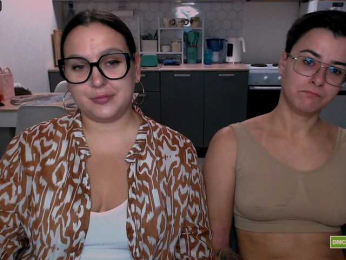 dreamteamgirls webcam bongacams model stream image