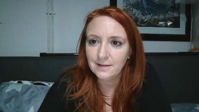 Foxylikes webcam model stream image