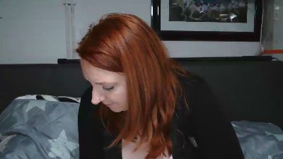 Foxylikes webcam model stream image