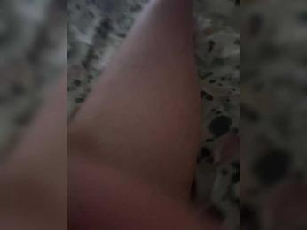 Kotandkiska webcam model stream image