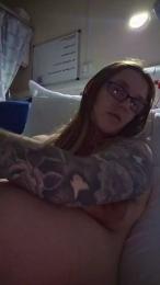 Bun_in_the_oven webcam model stream image