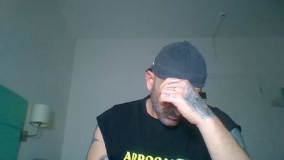 ilciuciu20 webcam cam4 model stream image