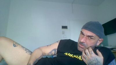 ilciuciu20 webcam cam4 model stream image