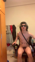 Alexitwink19 webcam model stream image