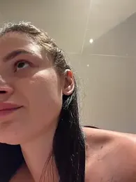 MiraReach webcam model stream image