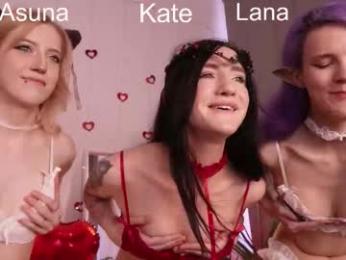 lovely_lo webcam model stream image